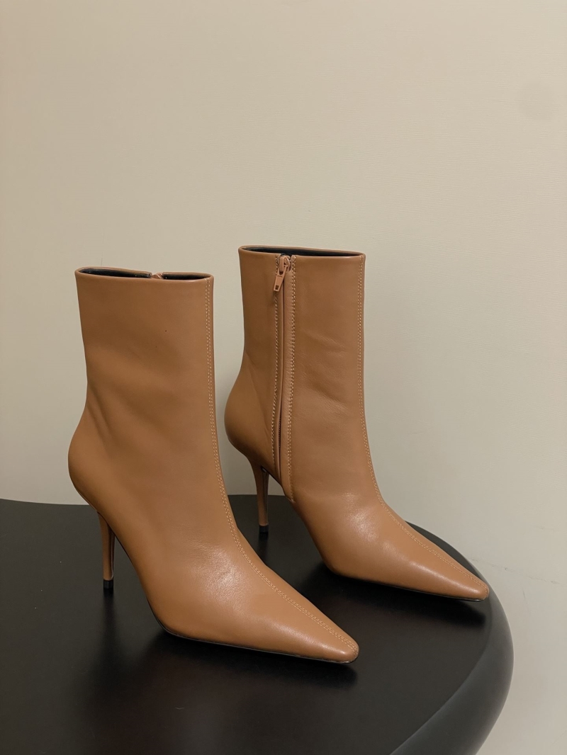 Y51 boots